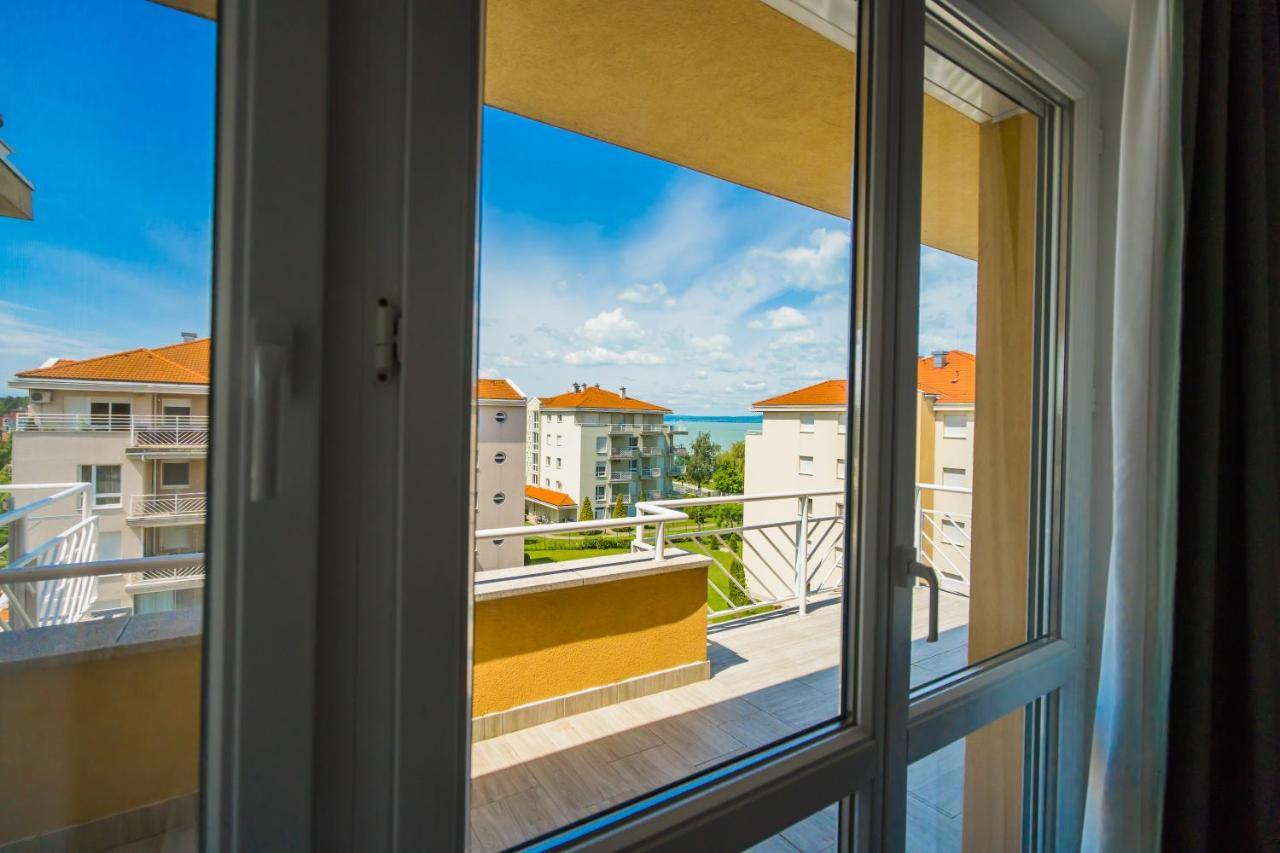 Myflat Golden Coast Panorama Apartment Шіофок Екстер'єр фото